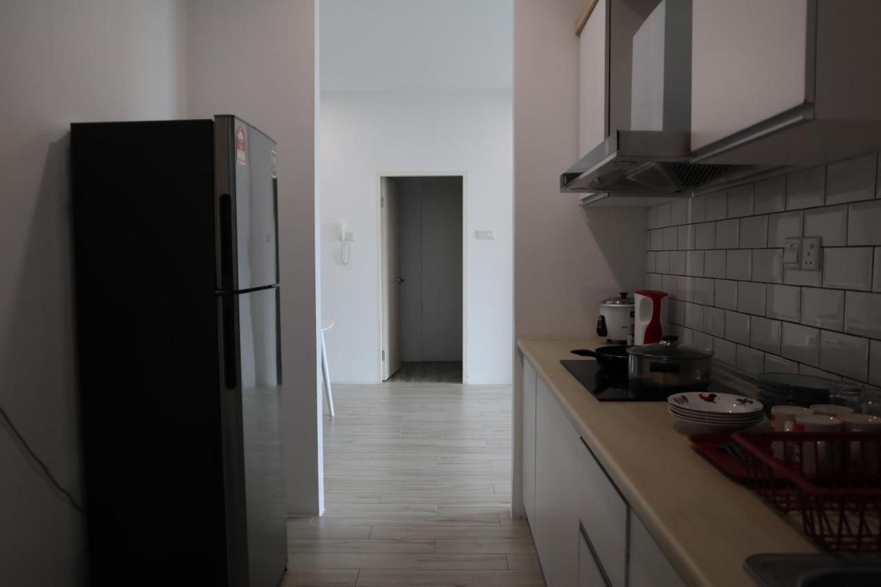 Zen66 @ Roxy Serviced Apartment كوشنج المظهر الخارجي الصورة