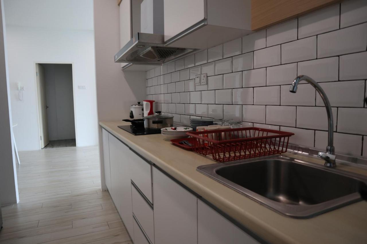 Zen66 @ Roxy Serviced Apartment كوشنج المظهر الخارجي الصورة