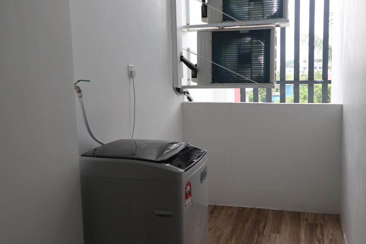 Zen66 @ Roxy Serviced Apartment كوشنج المظهر الخارجي الصورة